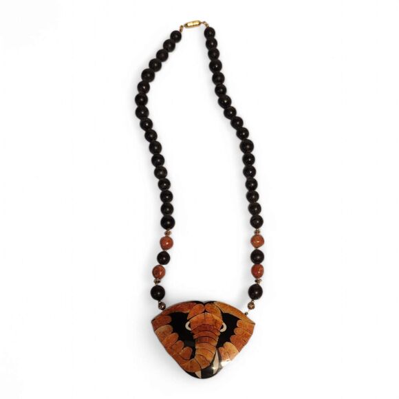 Vintage Lee Sands Elephant Necklace – Mother of Pearl & Tiger Sponge Coral Inlay - Picture 4 of 7